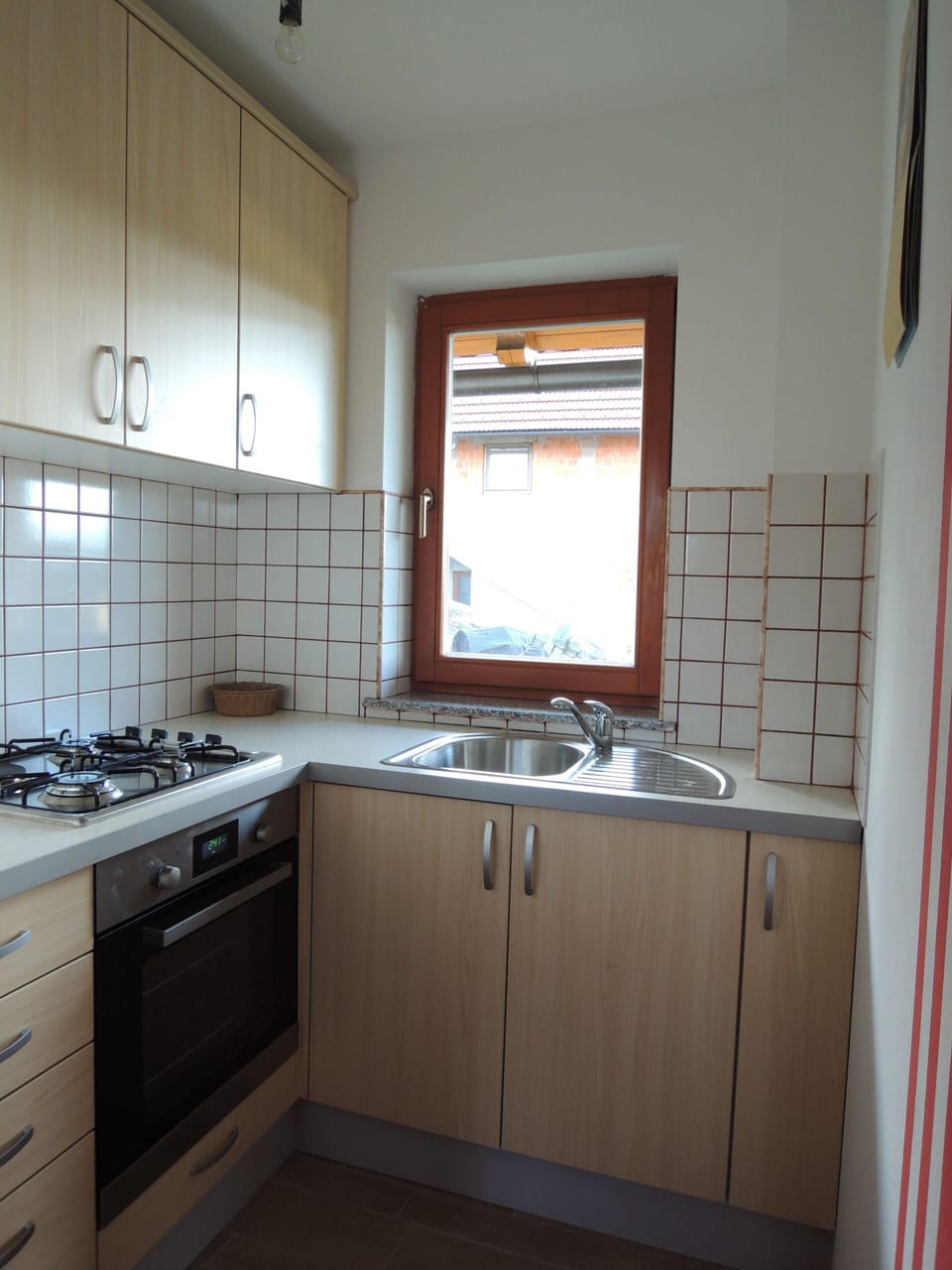 Cottage | Private kitchen | Coffee/tea maker, full-size fridge, oven, stovetop