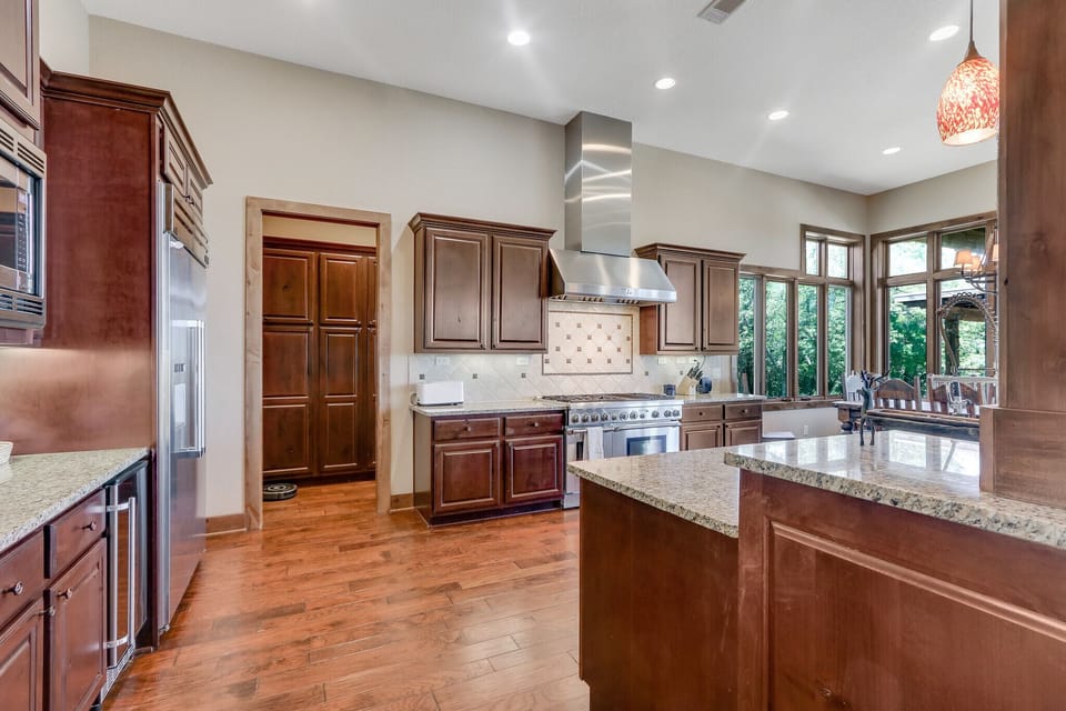 Large kitchen with plenty of space to prepare meals