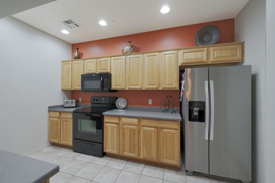 Kitchen. Updated appliances in 2022