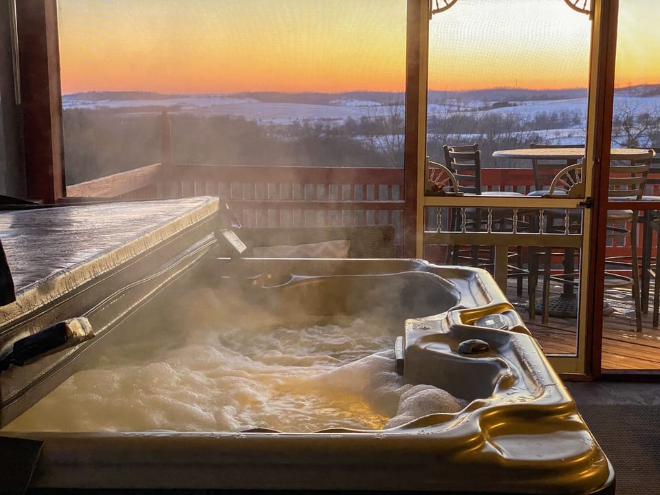 Hot tub spa

