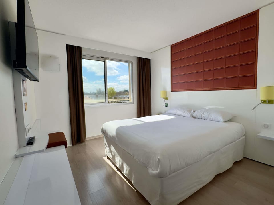 Standard Double Room, 1 Double Bed | Premium bedding, individually decorated, individually furnished, desk