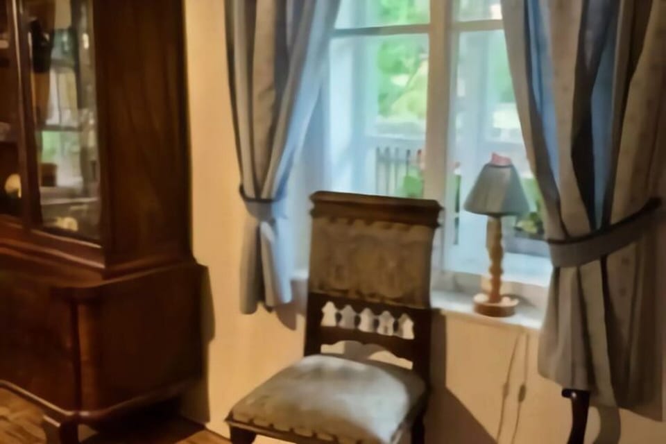 House | 3 bedrooms, individually furnished, iron/ironing board, bed sheets