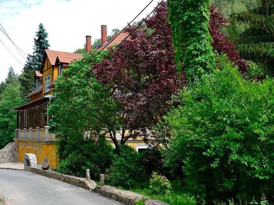 Villa | Exterior