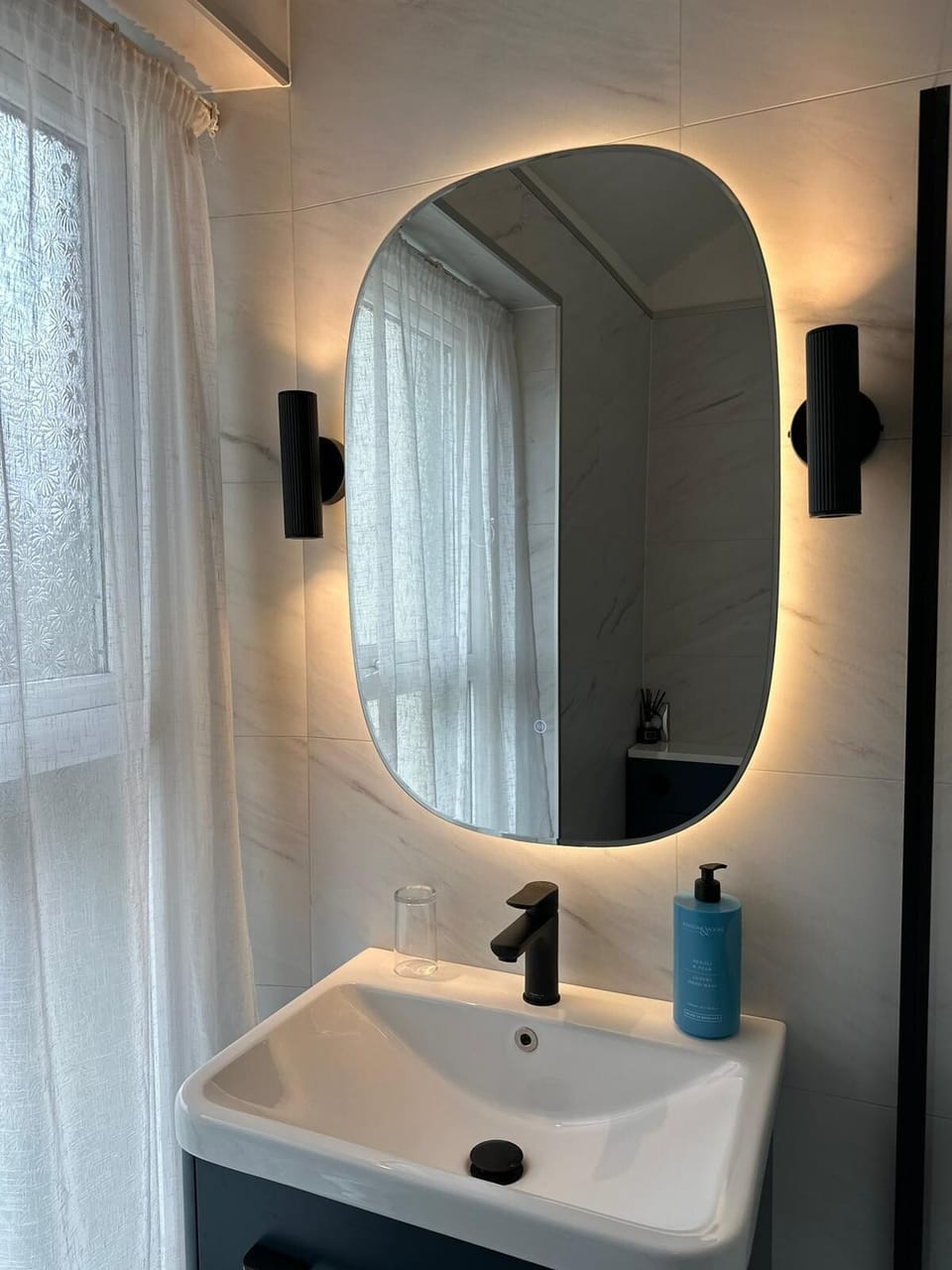 Double or Twin Room, Ensuite (room 1) | Bathroom | Bathrobes