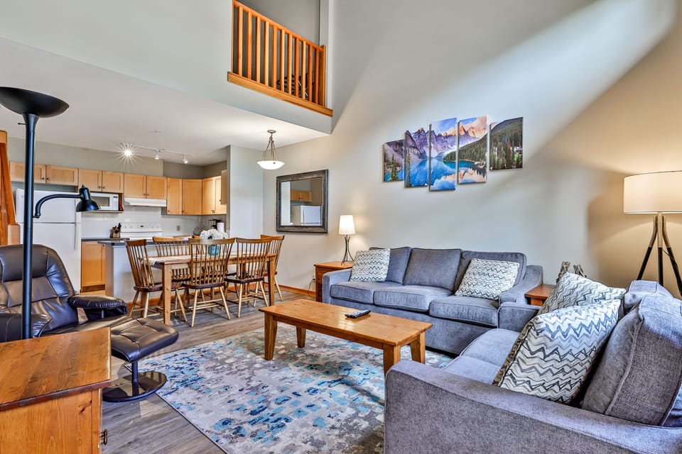 Living Room - HDTV, Gas Fireplace, Sofa w Q pull-out bed, Loveseat, Recliner.