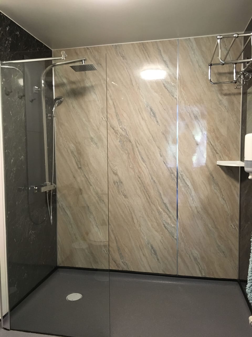 Bathroom shower
