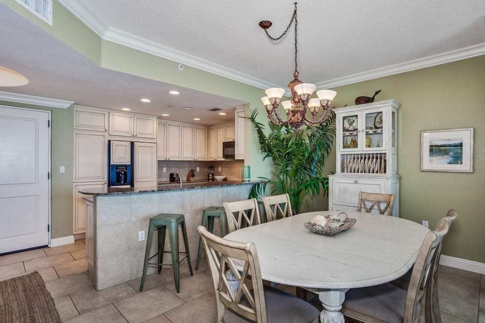 Beautiful dining table and eat-in bar