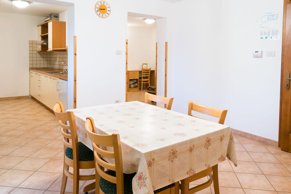 Apartment | In-room dining