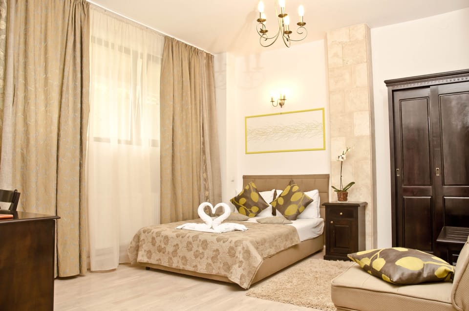 Luxury Apartment, Kitchen | View from room