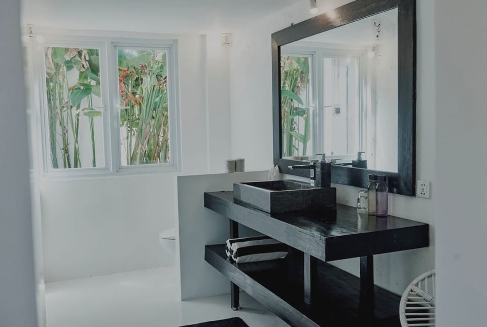 Double Room (Boho Chic Collection) | Bathroom | Free toiletries, hair dryer, towels, soap