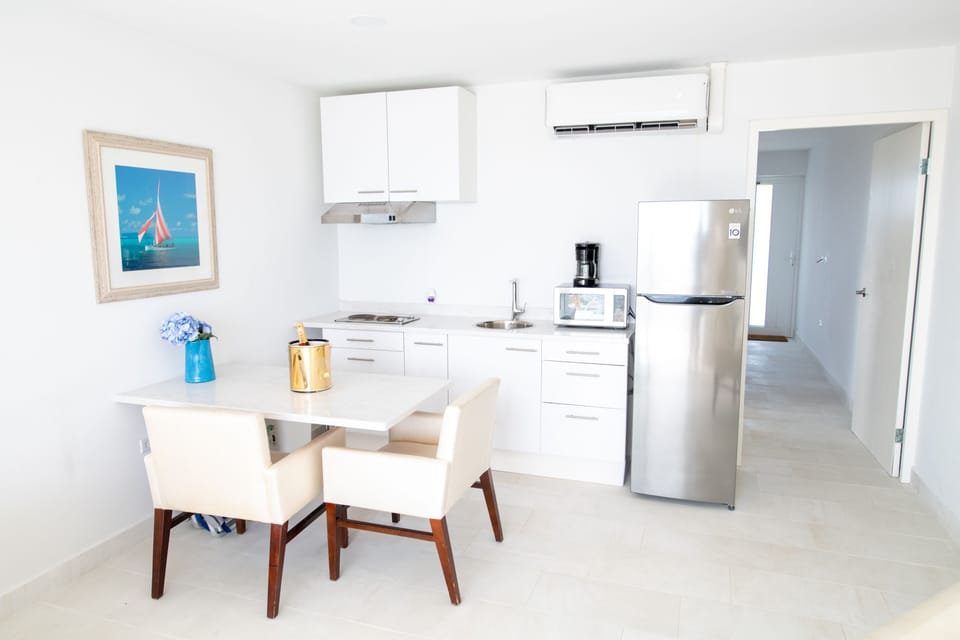 Beachfront Bella Horizonte 1 Apartment in Savaneta