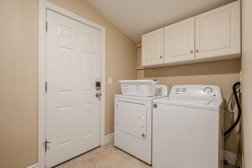 Washer &amp; dryer in unit—ideal for longer stays.