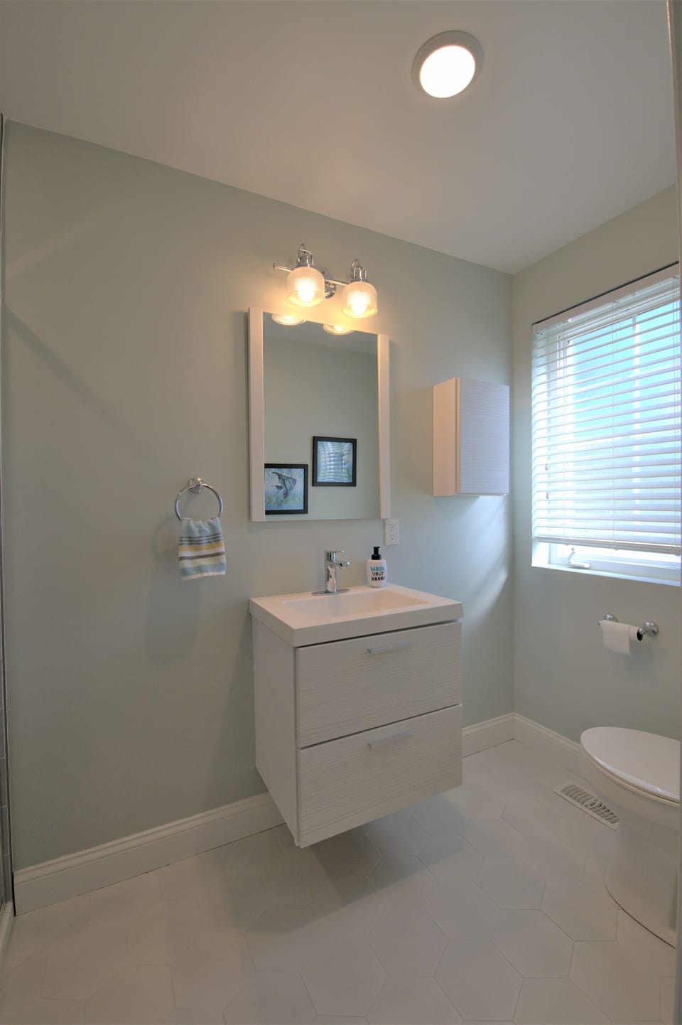 Bedroom #3 Ensuite Bathroom