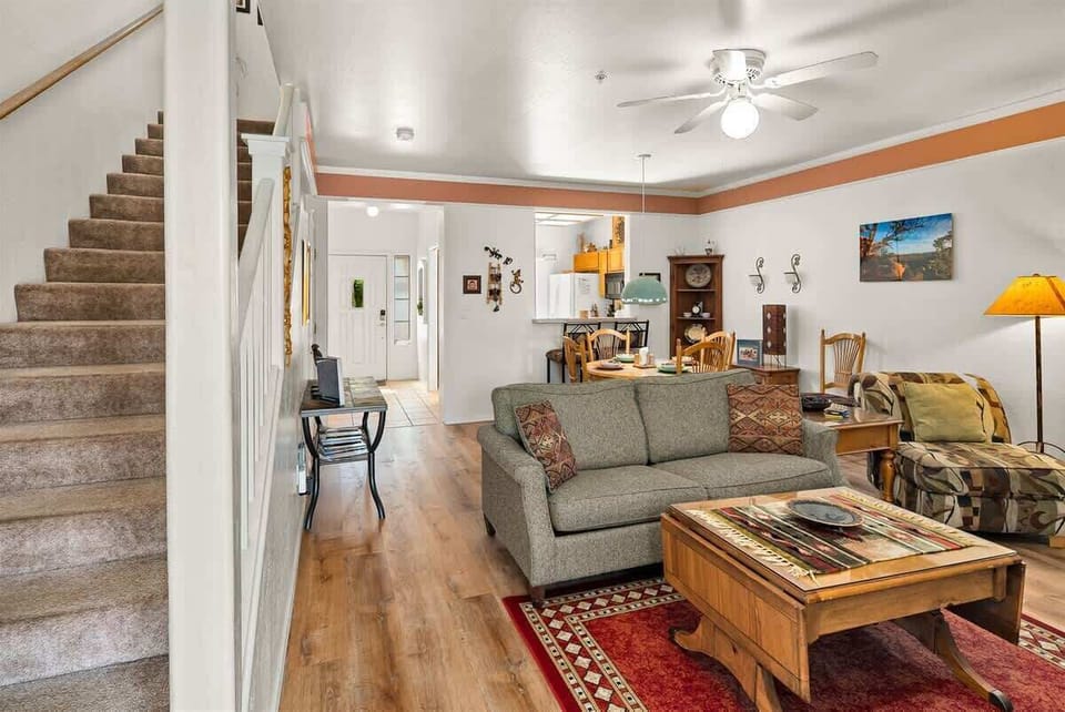 A sunny space to prepare meals for friends and family