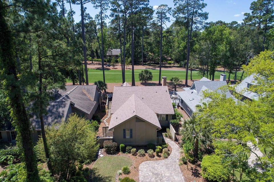Heritage Hideaway - Pet-Friendly Vacation House in Hilton Head - Heritage Week - Fairway Views