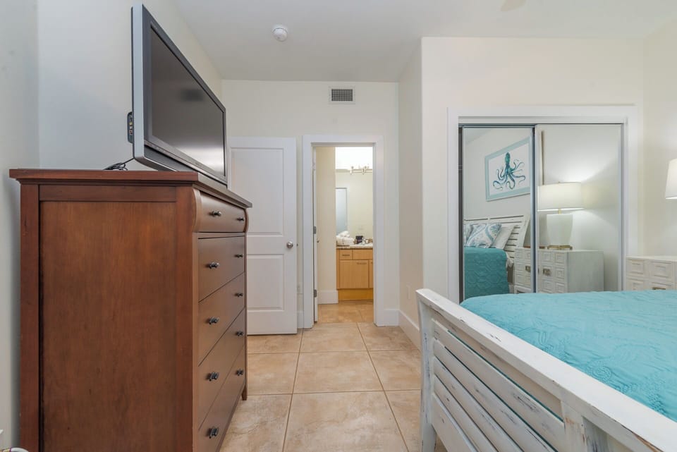 Caribe Resort D211 Guest Bedroom