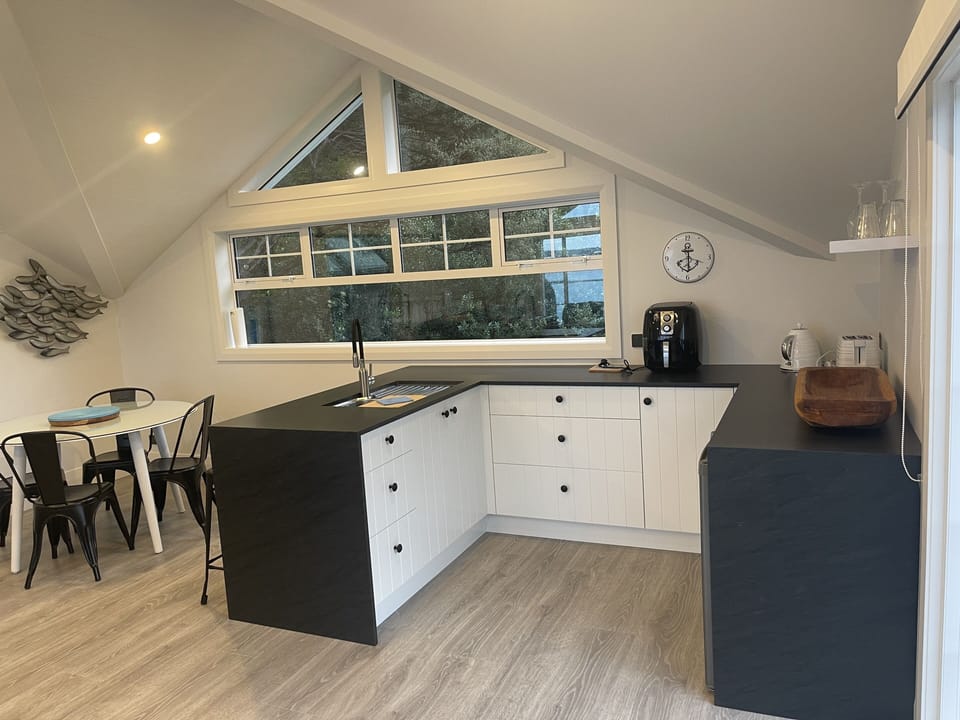 Apartment Kitchenette