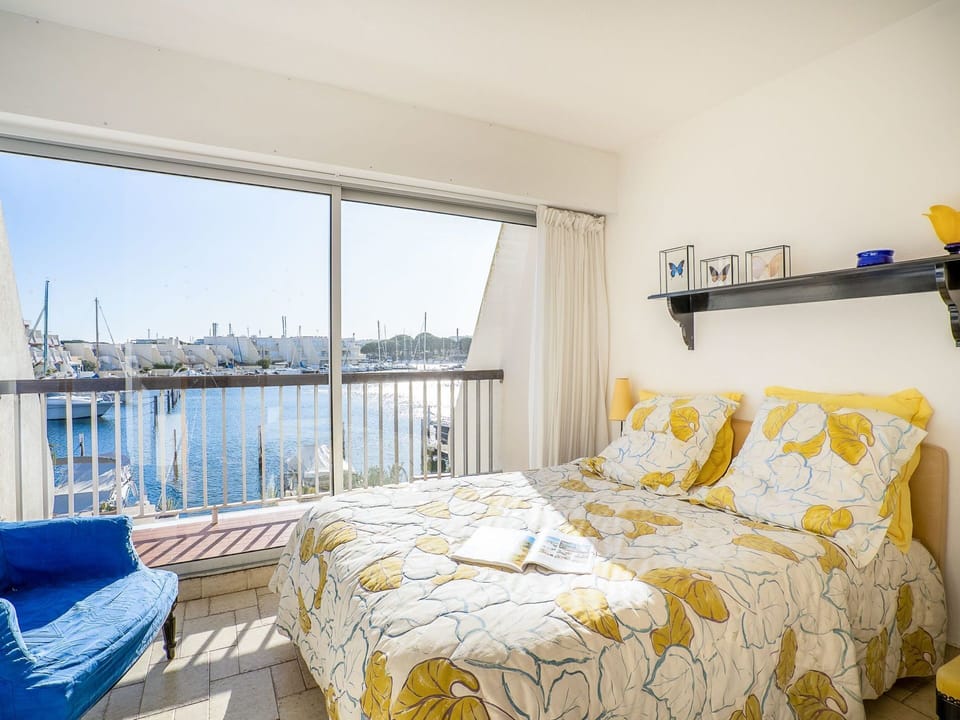 Bedroom, Bed, Room, Furniture, Property, Bed Sheet, Yellow, Bedding, Interior Design, Bed Frame