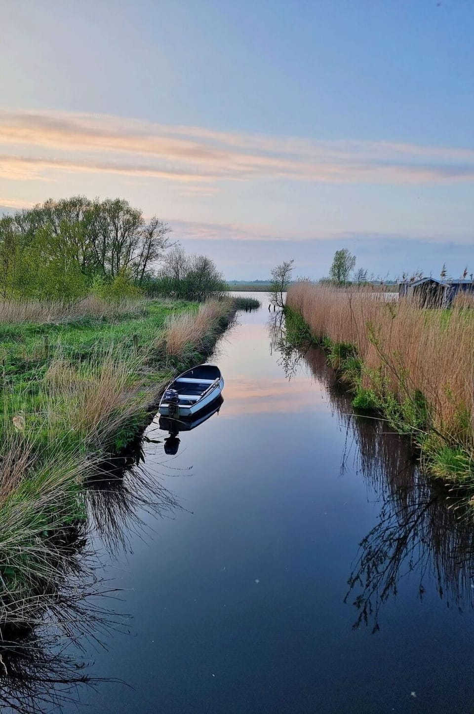 Water Resources, Water, Body Of Water, Natural Environment, Waterway, Natural Landscape, Channel, Watercourse, Canal, Bank