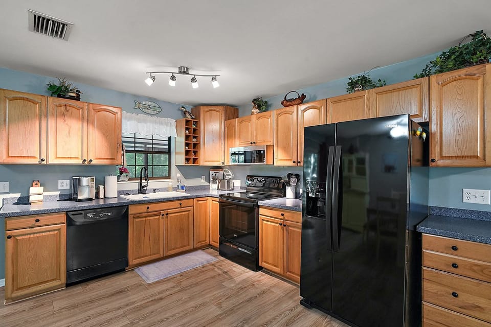 fully stocked kitchen