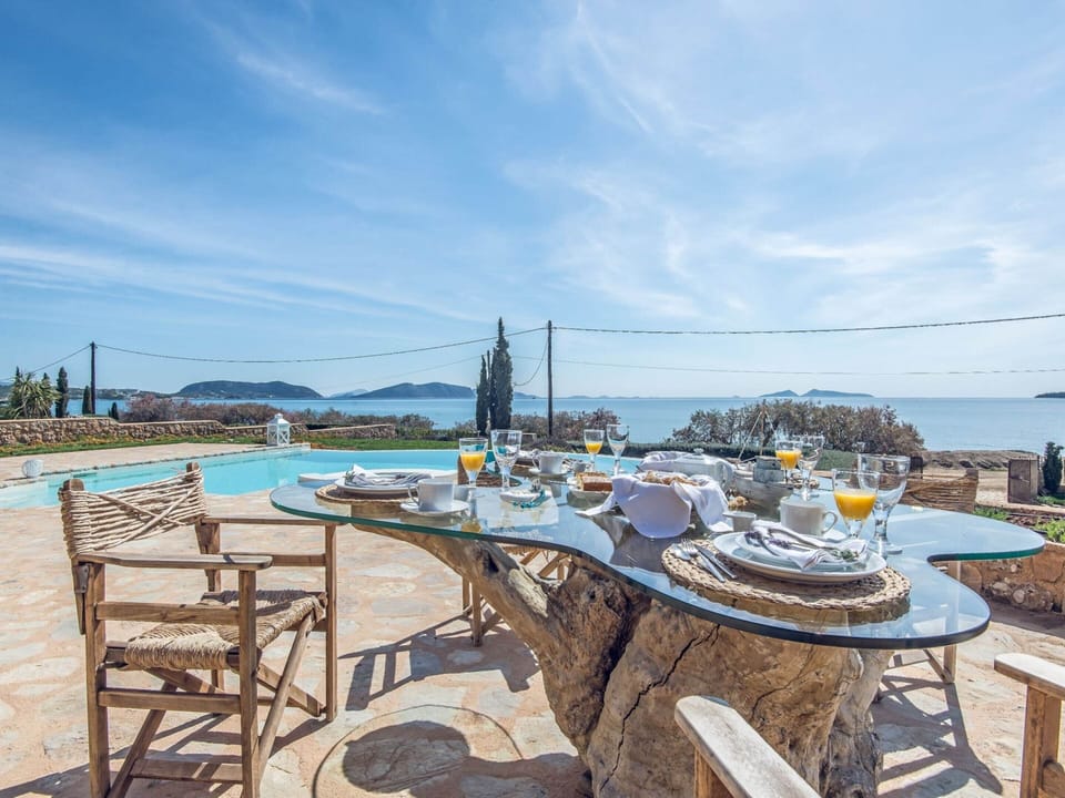 Villa | Dining