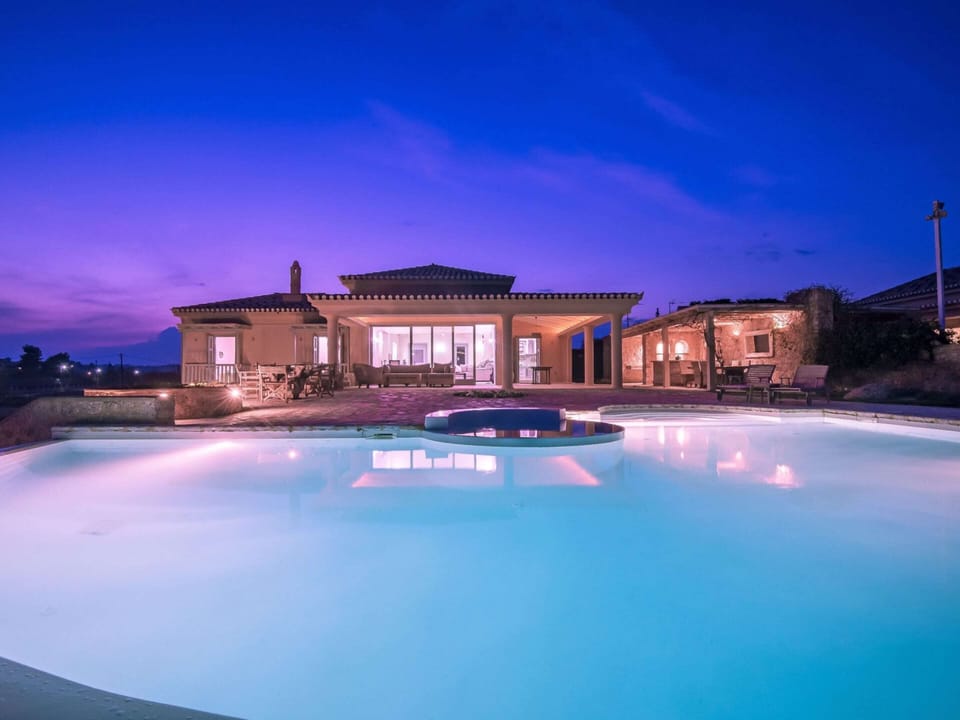 Villa | Pool | Indoor pool, outdoor pool