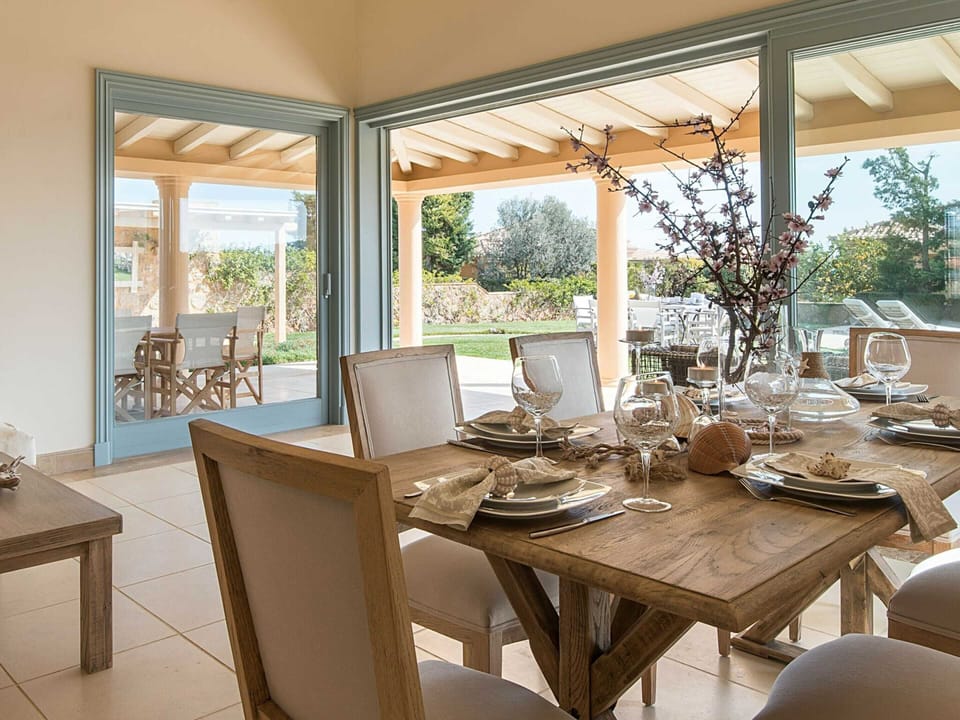 Villa | Dining