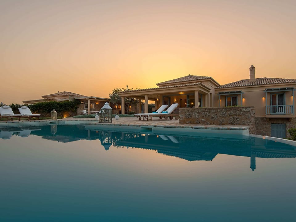 Villa | Pool | Indoor pool, outdoor pool
