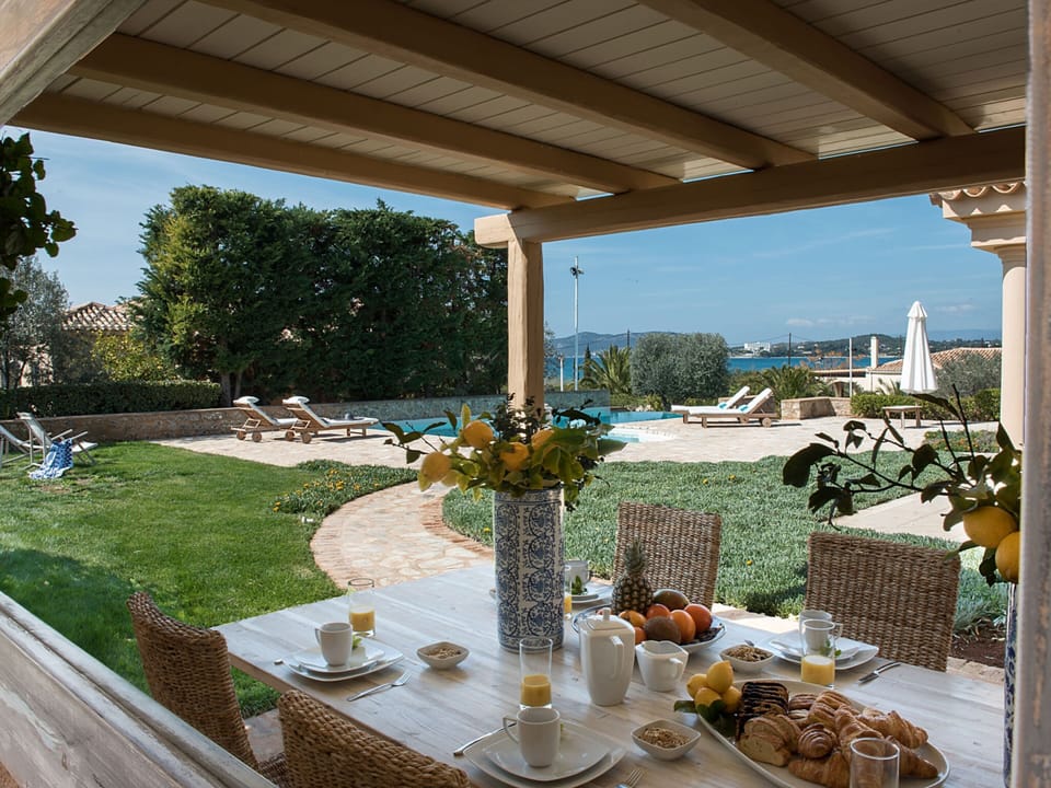 Villa | Pool | Indoor pool, outdoor pool