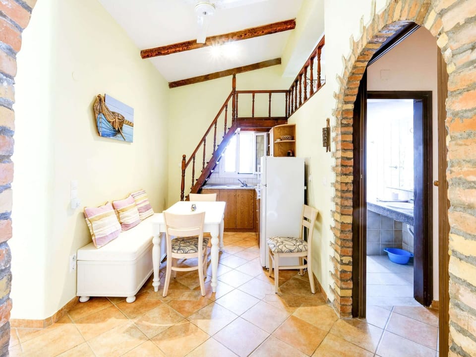 Apartment | Dining