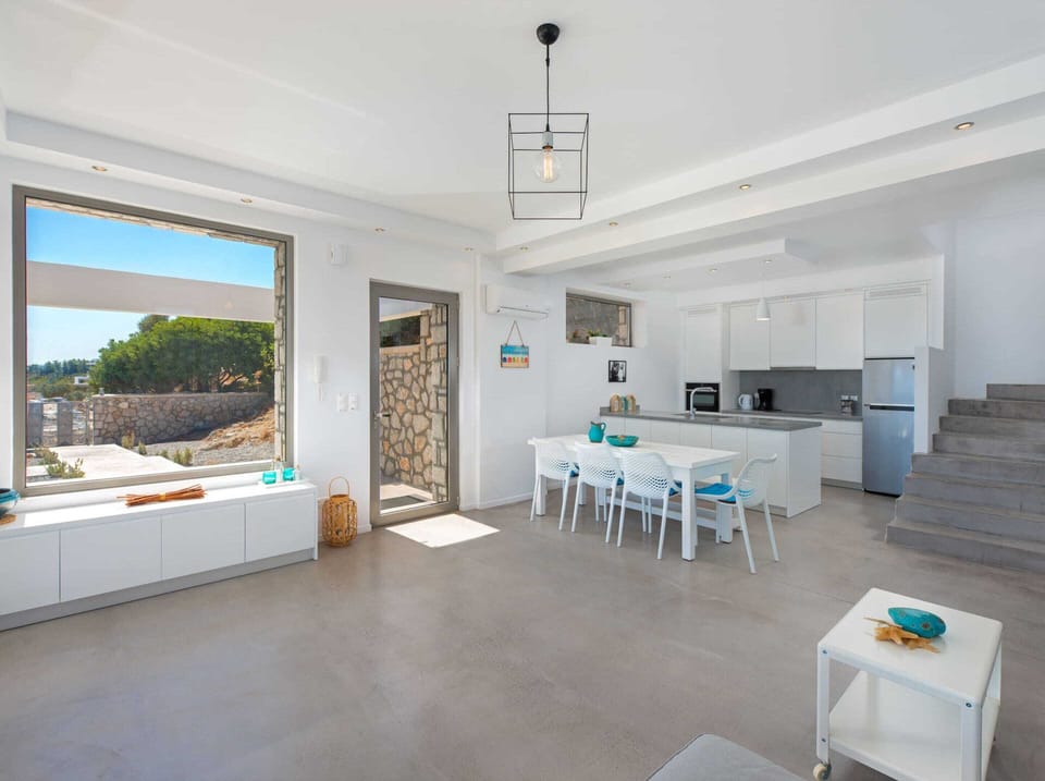 Villa | Dining