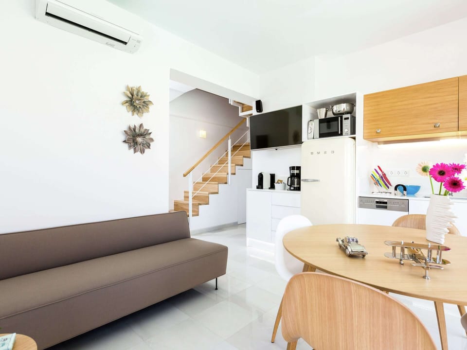Villa | Dining