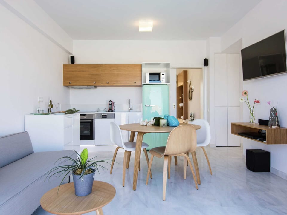 Villa | Private kitchen | Highchair, cookware/dishes/utensils