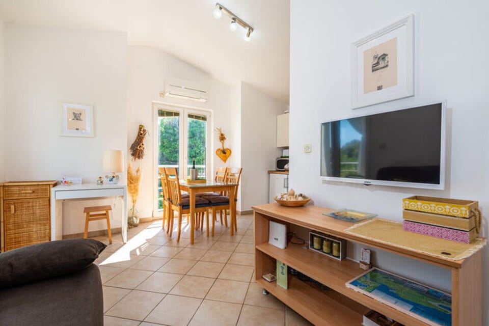 House | Dining