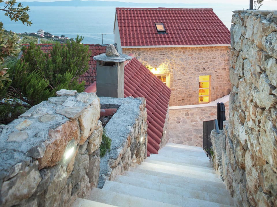 Villa | Exterior