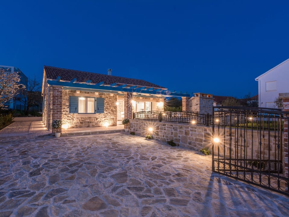 Villa | Exterior