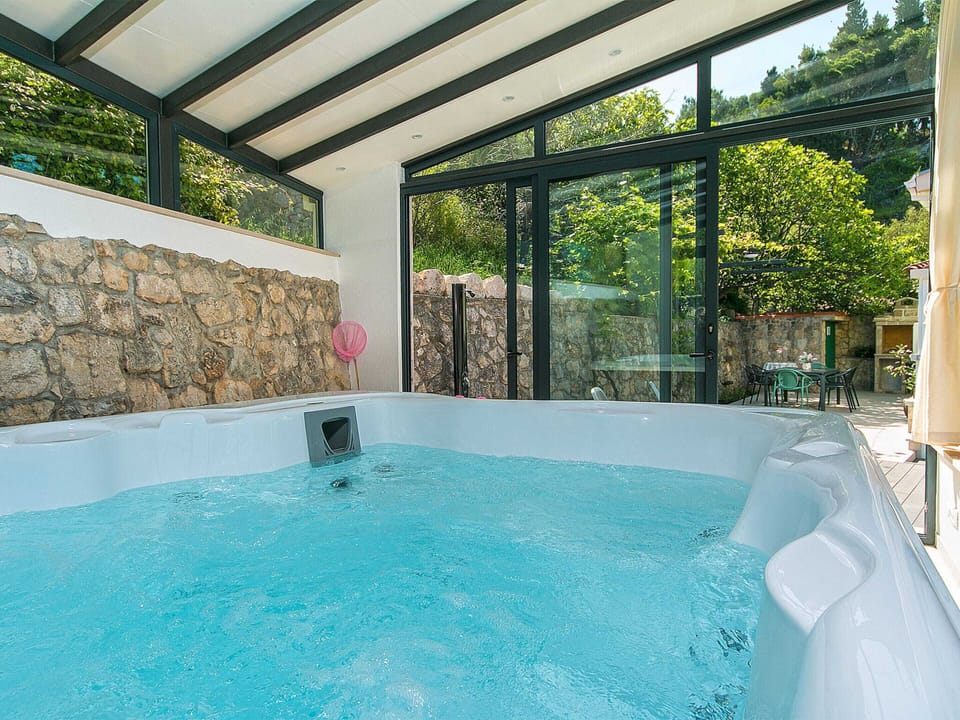 House | Bathroom