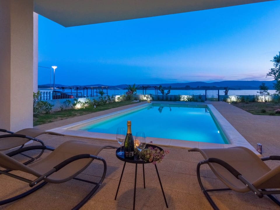Villa | Pool | Indoor pool, outdoor pool