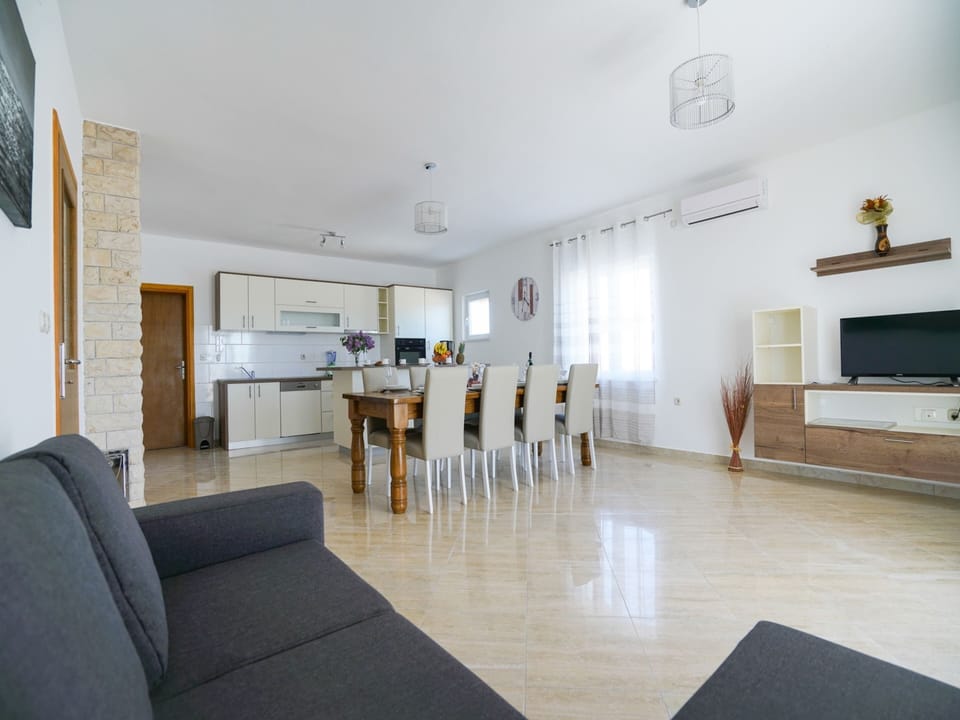 House | Living room