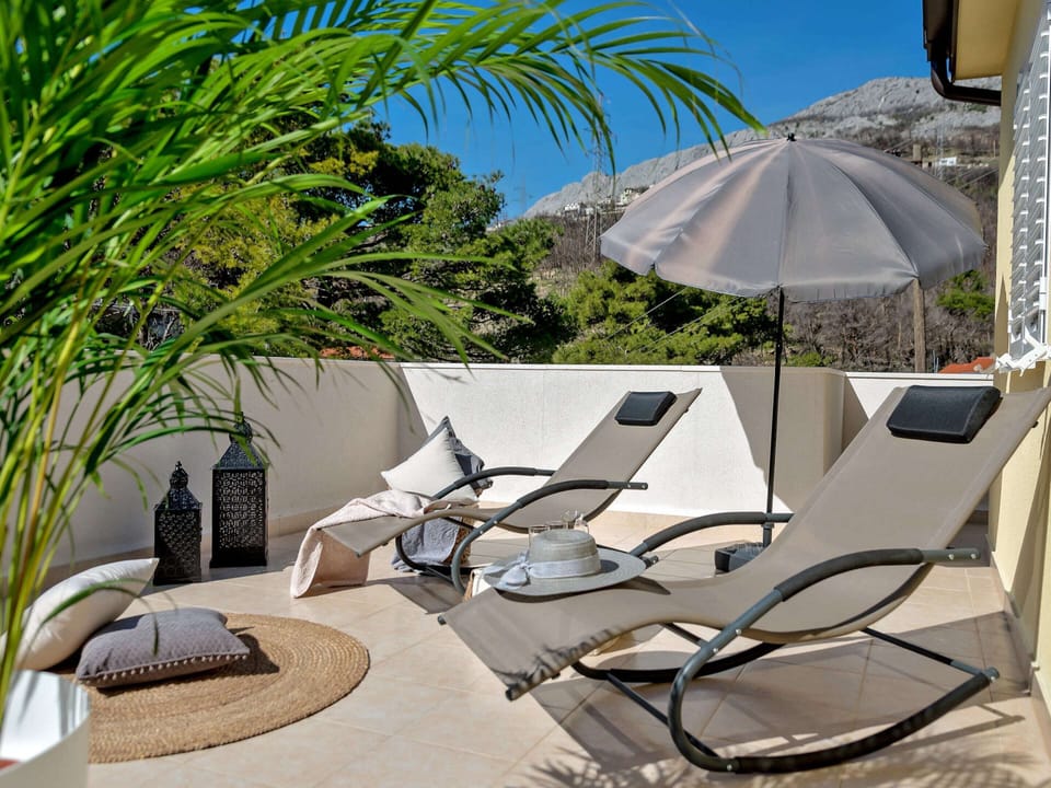 Villa | Pool | Indoor pool, outdoor pool