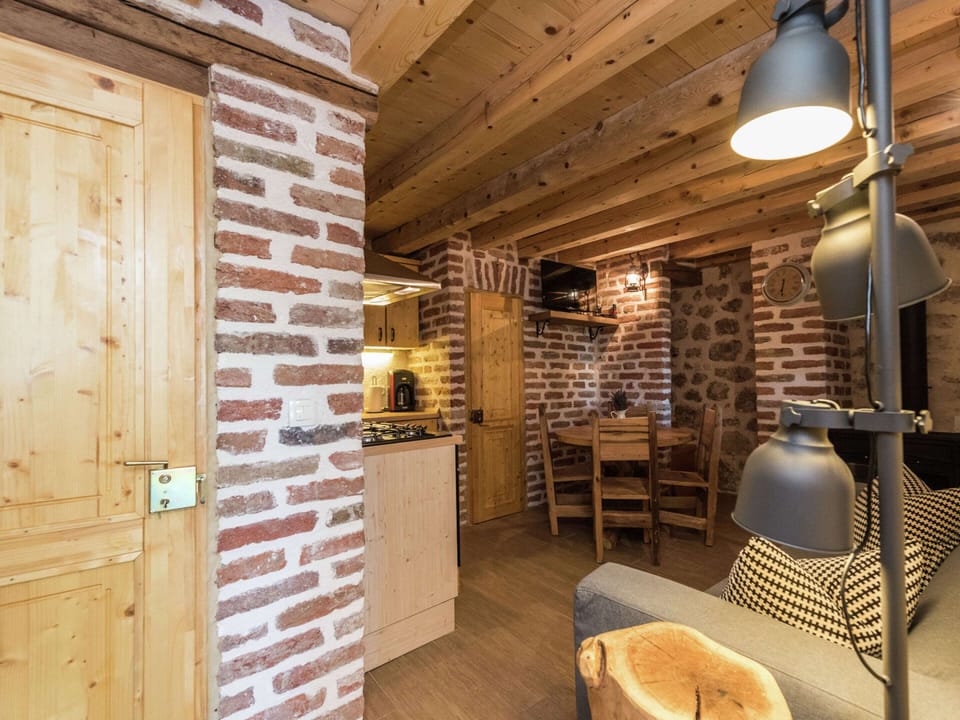 House | Reception