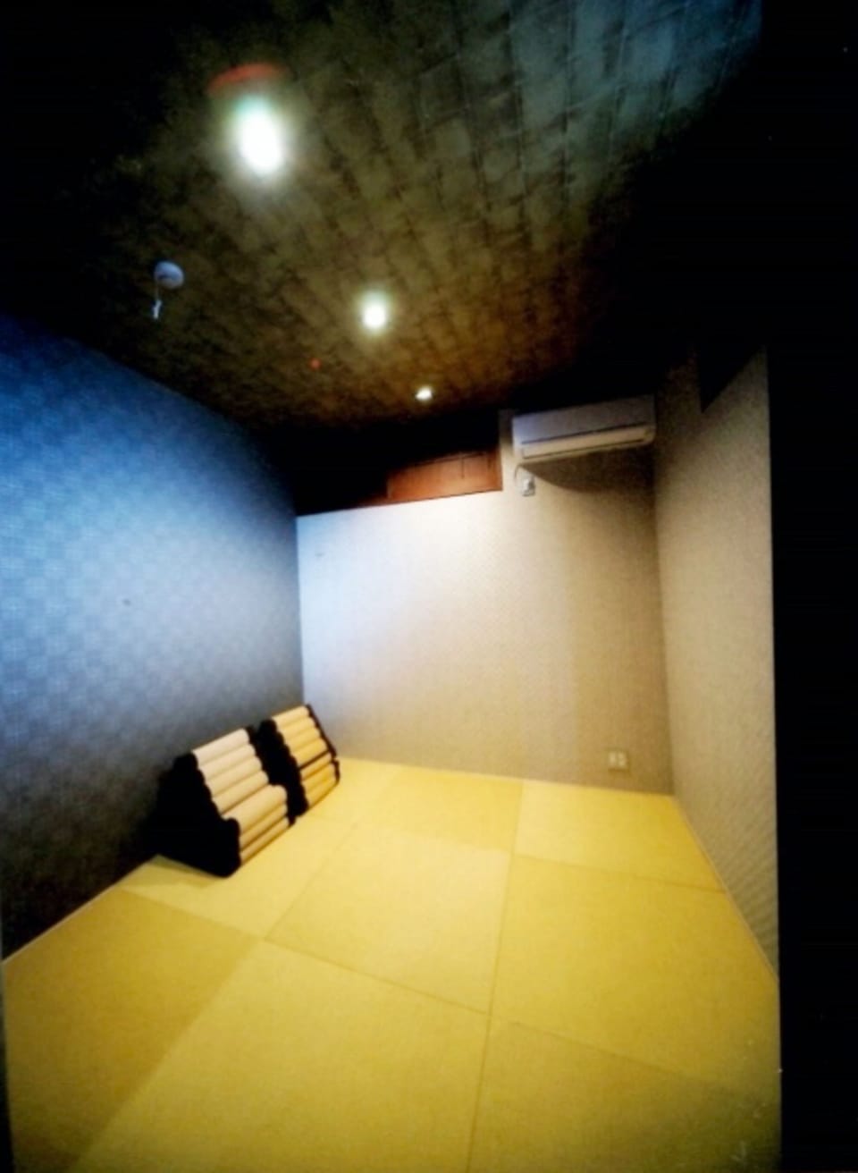 Private Vacation Home | Desk, laptop workspace, blackout drapes, WiFi (free)
