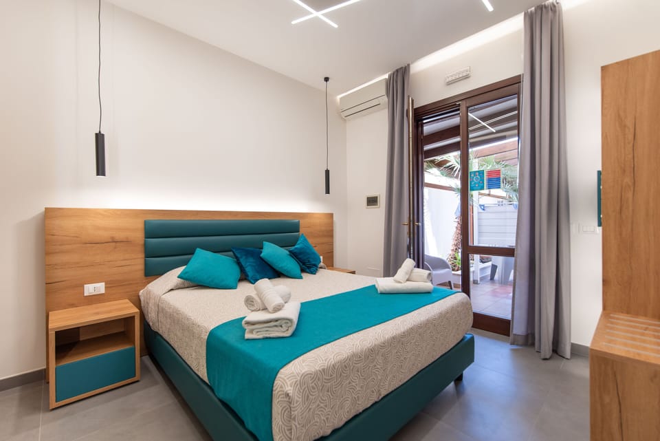 Double Room, Patio | 1 bedroom, premium bedding, down comforters, in-room safe