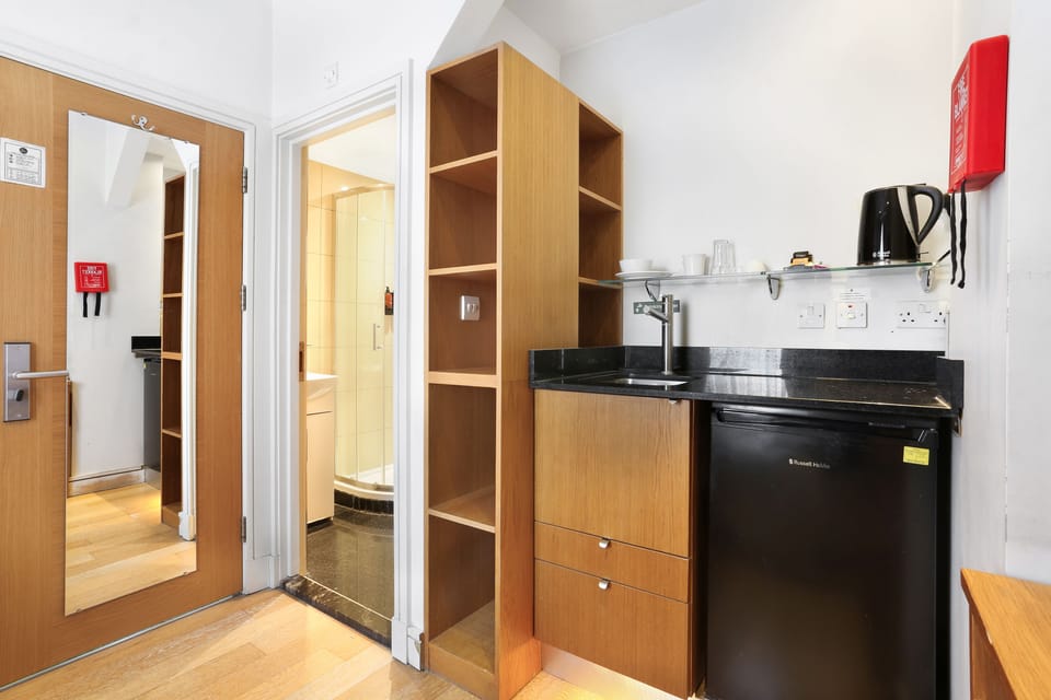 Private kitchenette