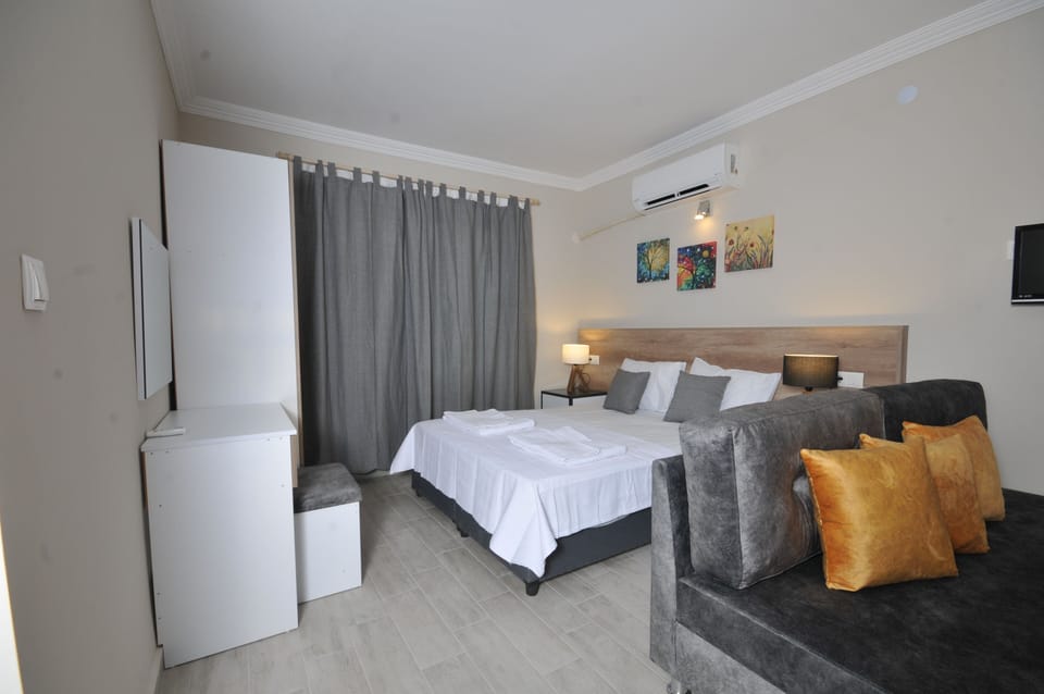 Standard Apartment | Minibar, soundproofing, free WiFi