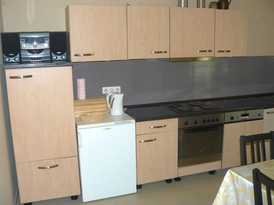 Fridge, microwave, cookware/dishes/utensils