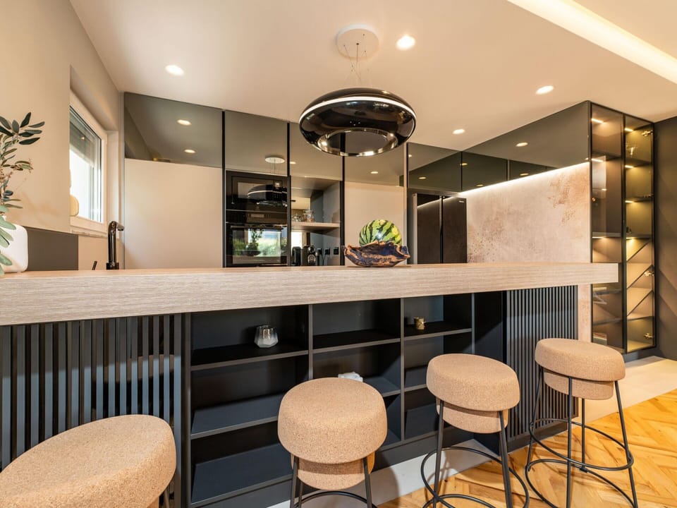 Villa | Dining