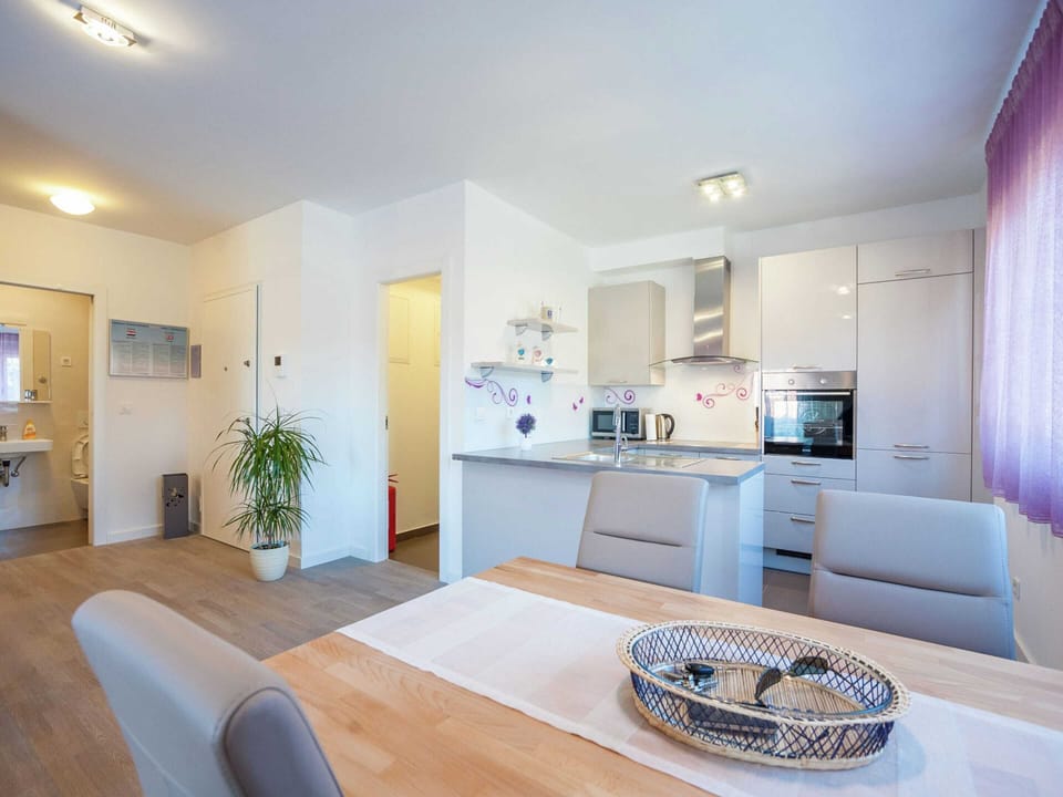 Apartment | Private kitchen