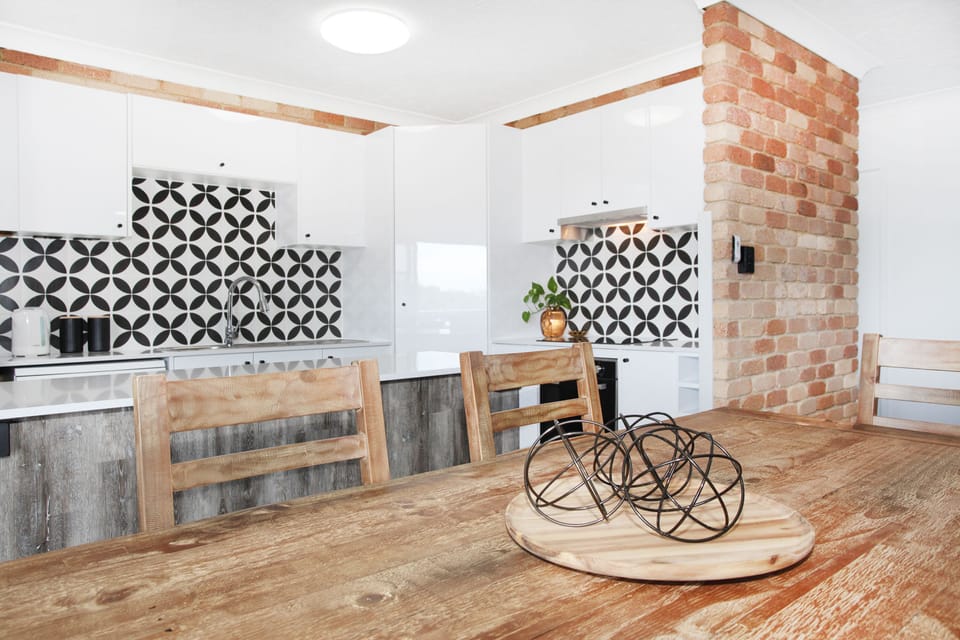 Apartment, 2 Bedrooms | In-room dining