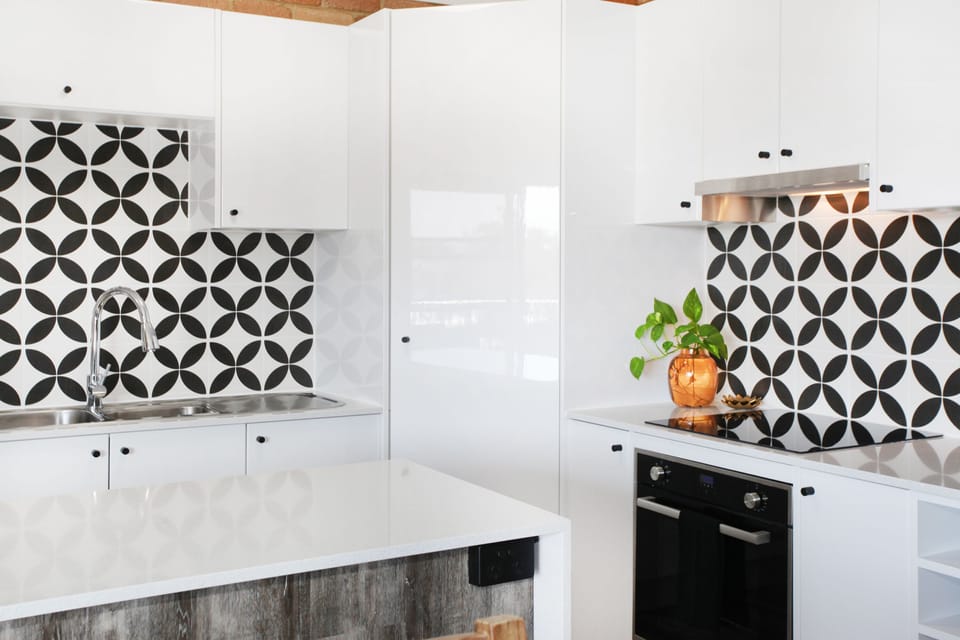Apartment, 2 Bedrooms | Private kitchenette | Full-size fridge, microwave, oven, stovetop